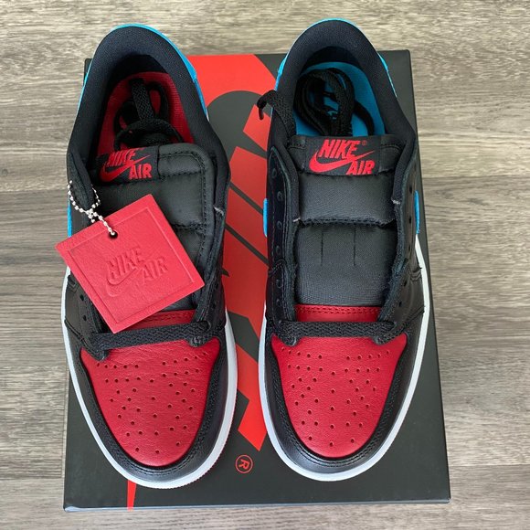 Wmns Air Jordan 1 Retro Low OG ‘NC to Chi’ Sz.5 - Picture 2 of 6
